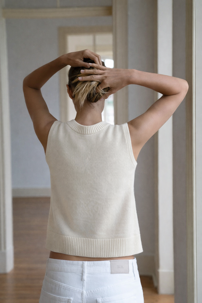 Marguerite Sleeveless Cashmere Crew
