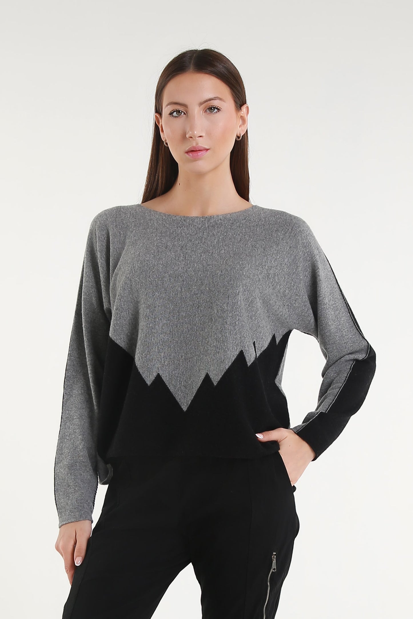 BLS320 977 Steel Gray/Black Evelina LS Merino/Cashmere Crew Neck Peak Sweater