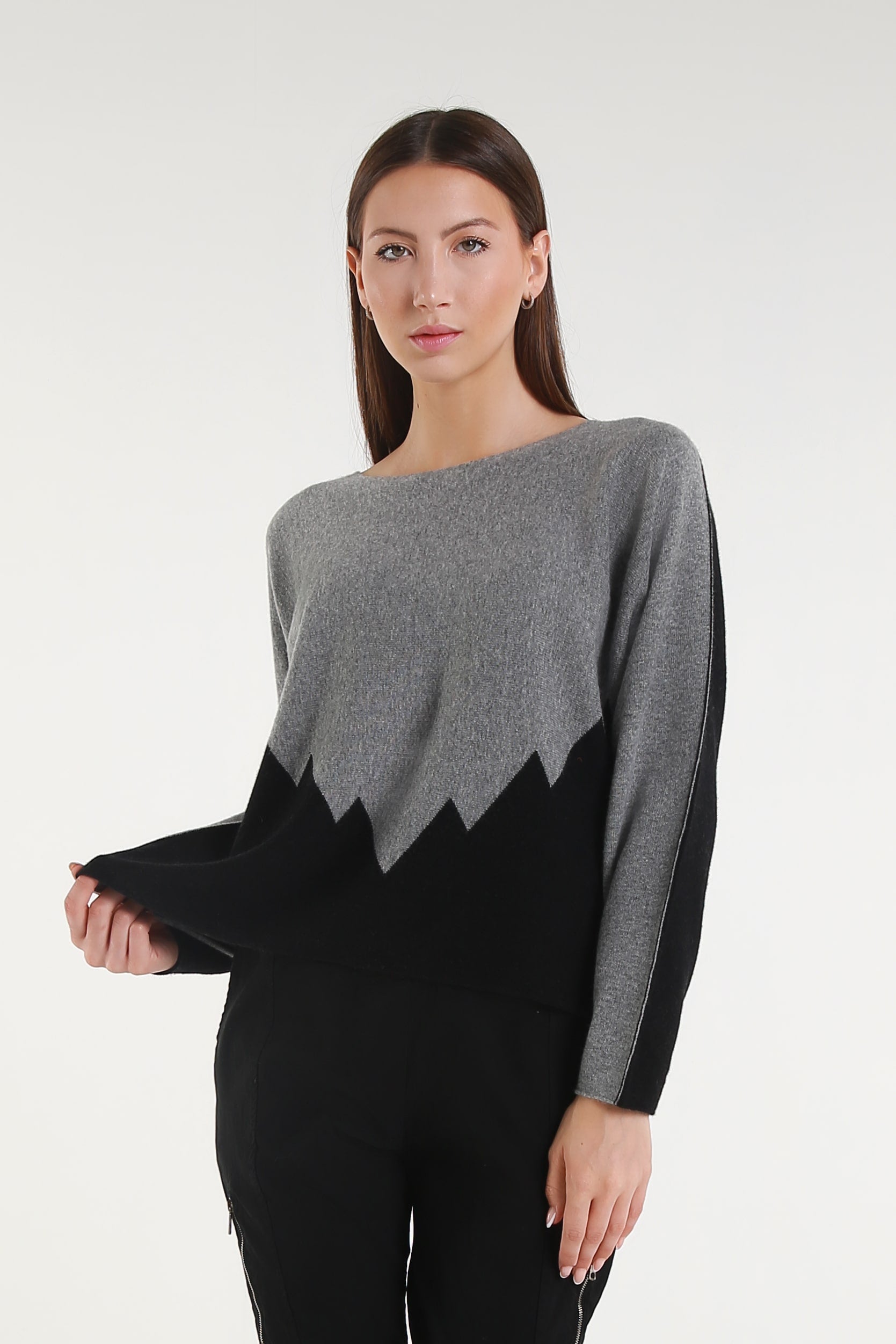 BLS320 977 Steel Gray/Black Evelina LS Merino/Cashmere Crew Neck Peak Sweater