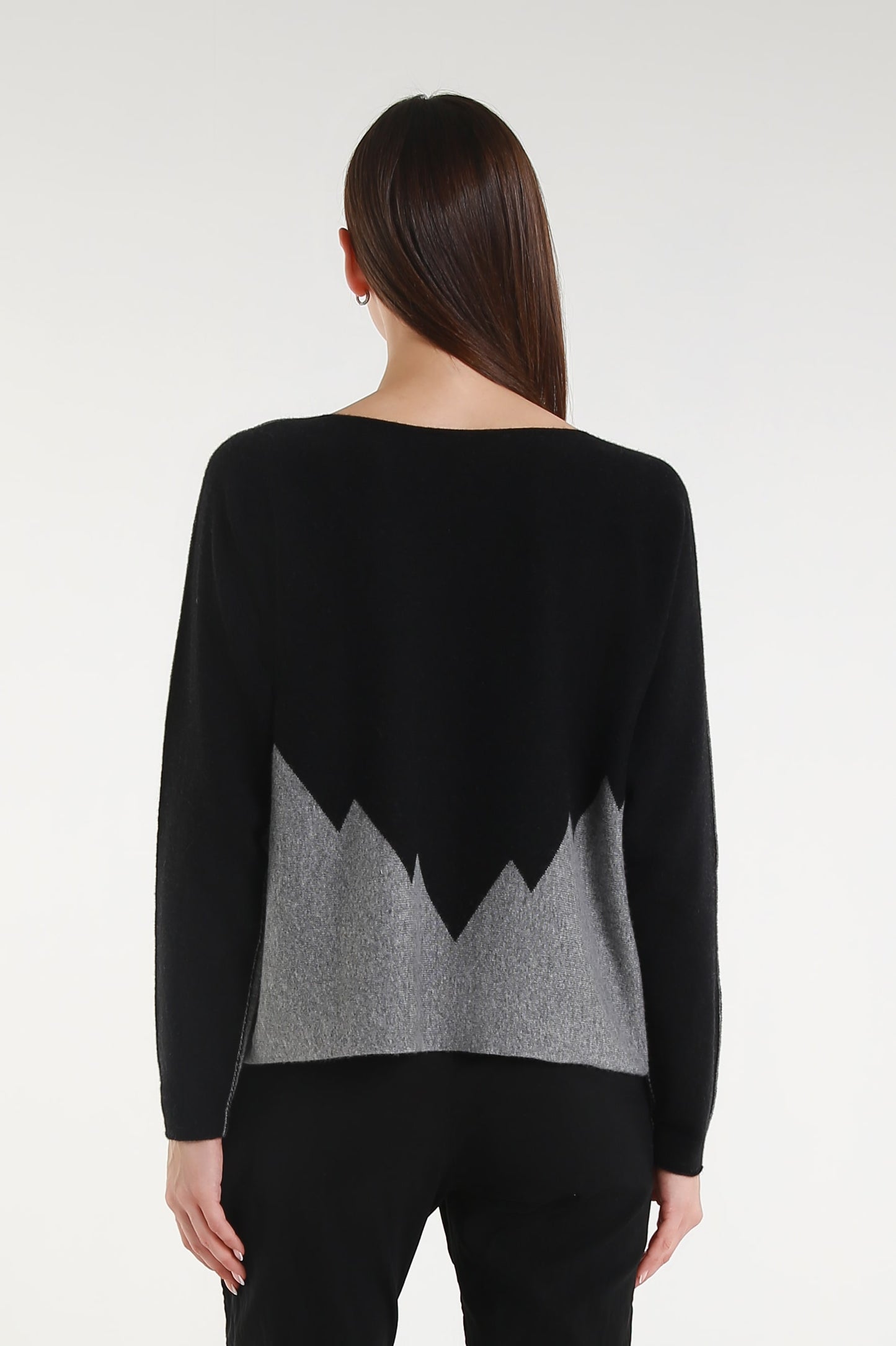 BLS320 977 Steel Gray/Black Evelina LS Merino/Cashmere Crew Neck Peak Sweater