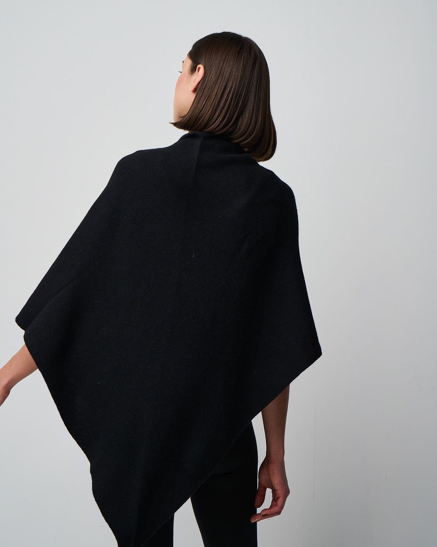 Ellen Merino/Cashmere Reversible Wrap with Loop (W303)