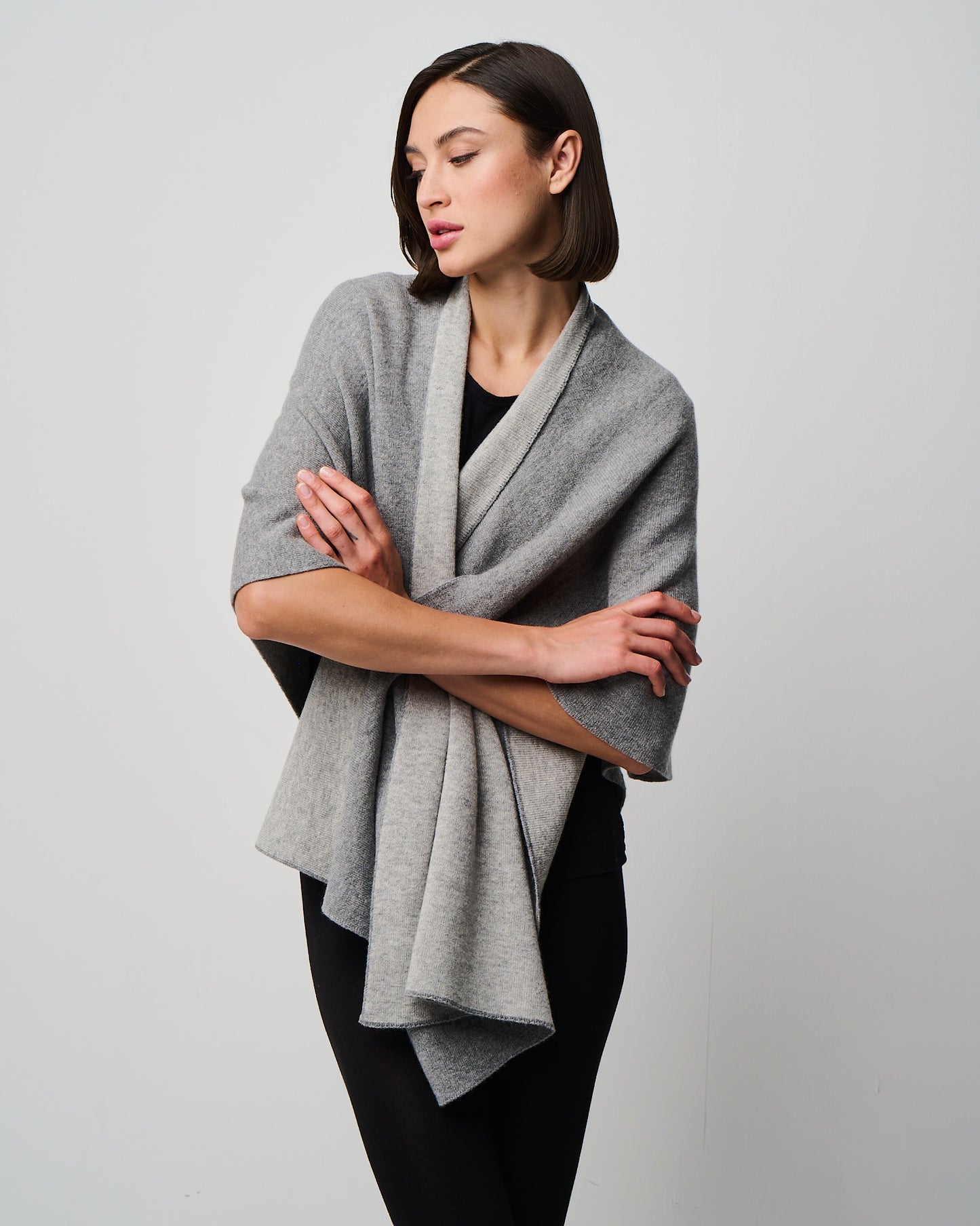 Ellen Merino/Cashmere Reversible Wrap with Loop (W303)