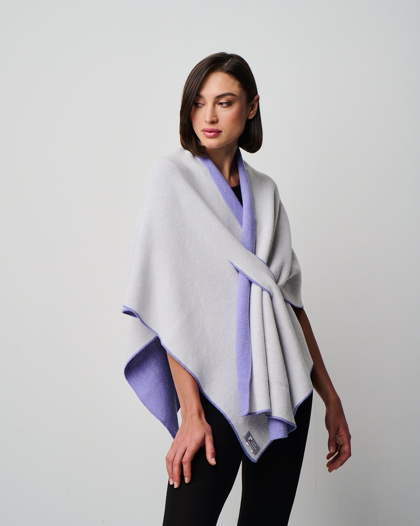 Ellen Merino/Cashmere Reversible Wrap with Loop (W303)