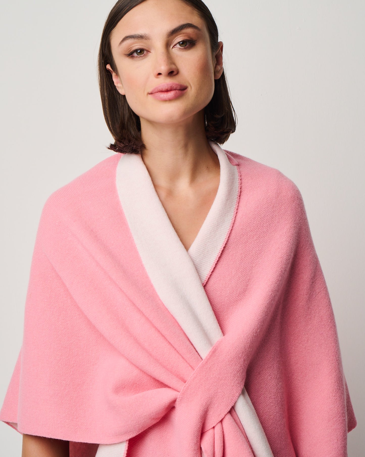 Ellen Merino/Cashmere Reversible Wrap with Loop (W303)