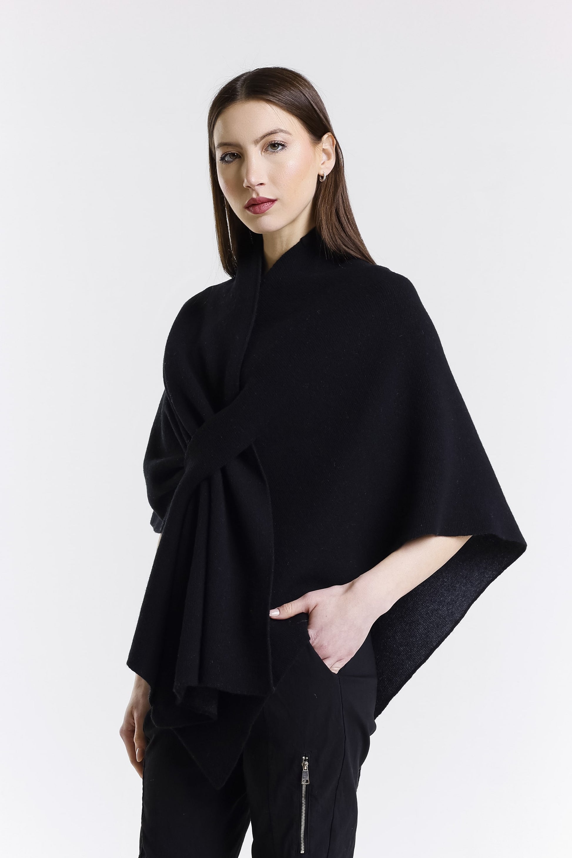 Ellen Merino/Cashmere Reversible Wrap with Loop 062 Black/Coal-3