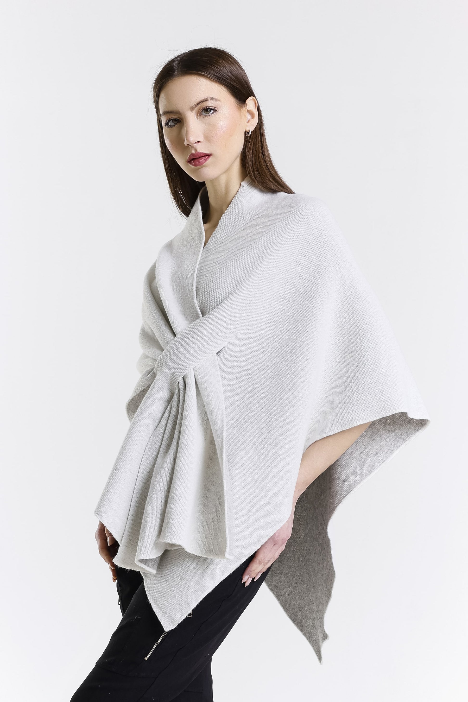Ellen Merino/Cashmere Reversible Wrap with Loop 125 Cream/Grey-3