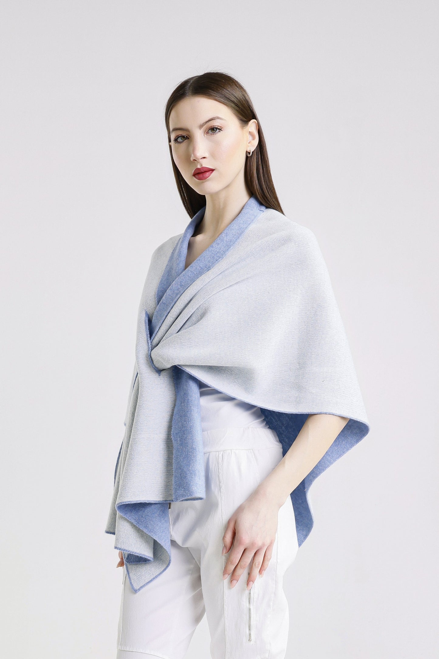 Ellen Merino/Cashmere Reversible Wrap with Loop 469 Cornflower/Cream-4