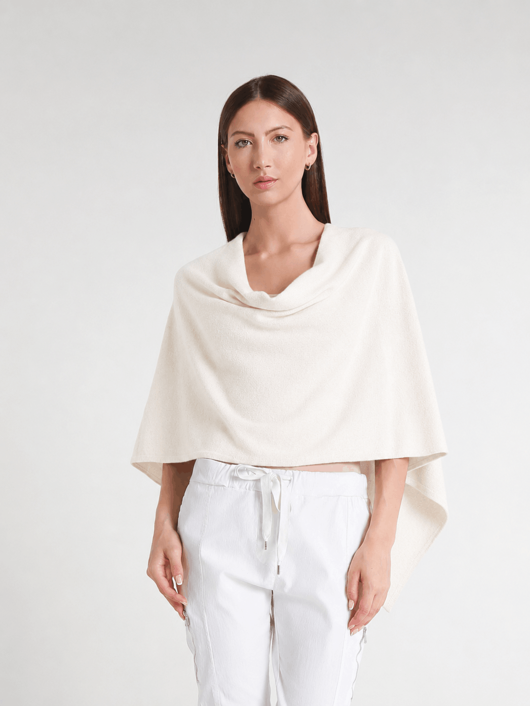 100% Italian Crafted Cashmere Ruana 101 Ivory-1