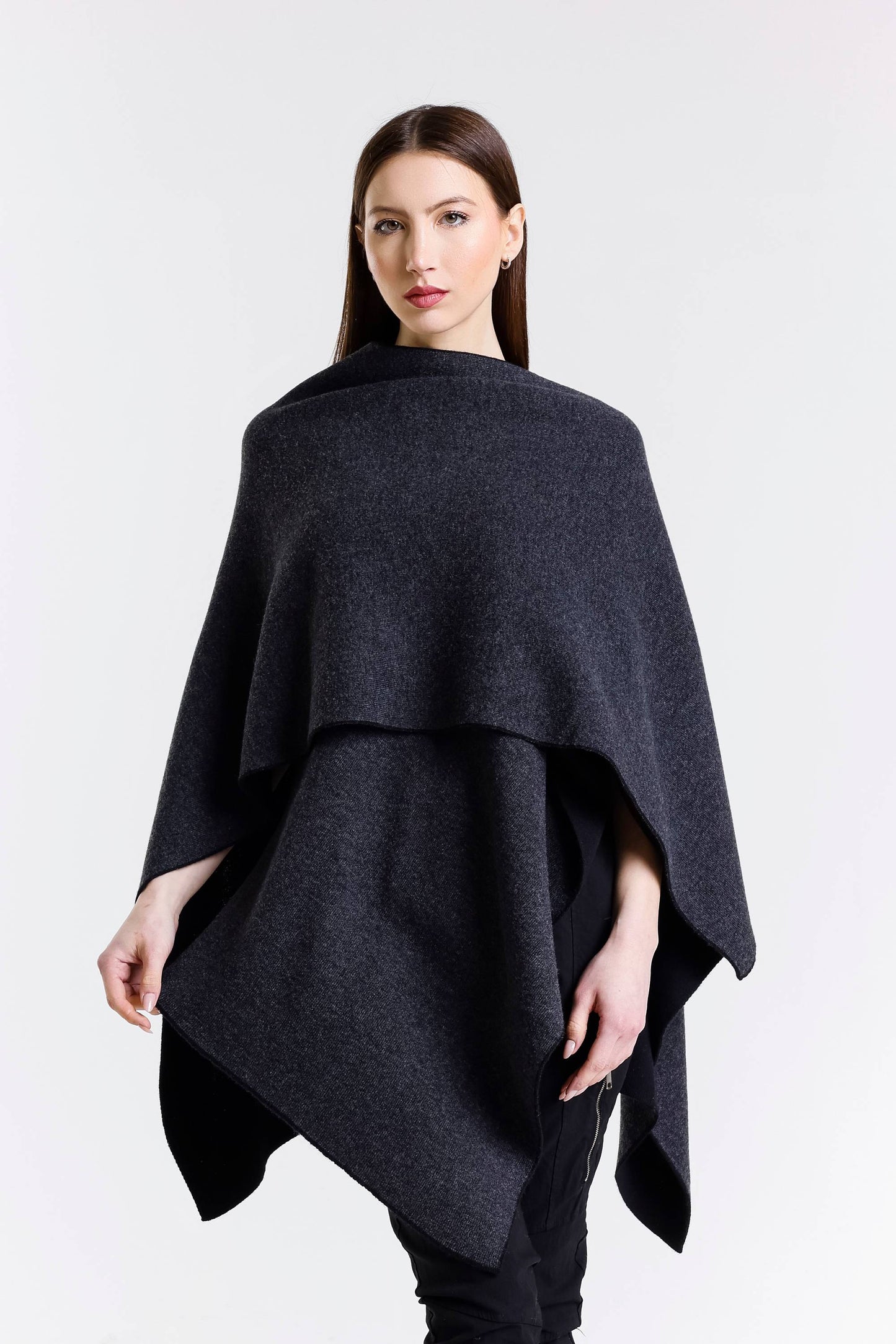 Kiersten Merino/Cashmere Reversible Wrap 062 Black/Coal